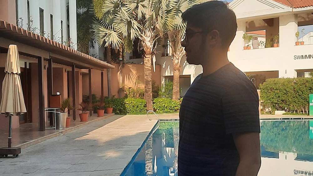 পাশাপাশি আরও একটি রেকর্ড রয়েছে শাশ্বতের ঝুলিতে। শাশ্বত এমন একজন বিত্তবান উদ্যোগপতি যিনি সম্পূর্ণ নিজের চেষ্টায় এই জায়গায় পৌঁছেছেন।