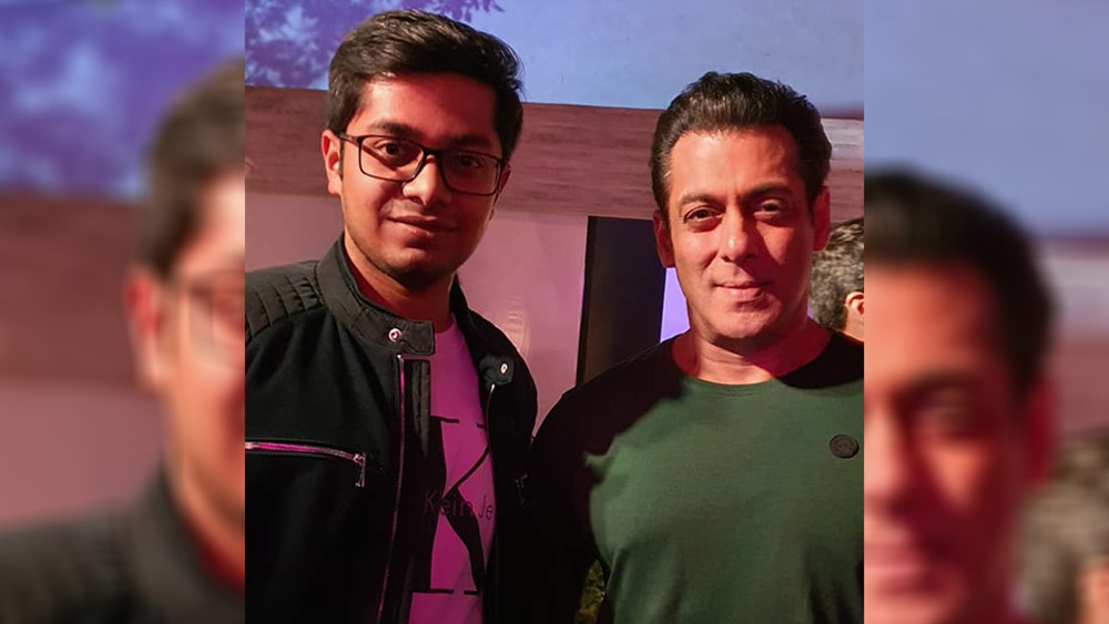 ২০১৫ সালে টেক্সটাইল প্রযুক্তি নিয়ে পড়াশোনার জন্য দিল্লি আইআইটি-তে ভর্তি হয়েছিলেন শাশ্বত। কিন্তু কলেজের তৃতীয় বর্ষের পরীক্ষার আগেই কলেজ ছেড়ে দেন।