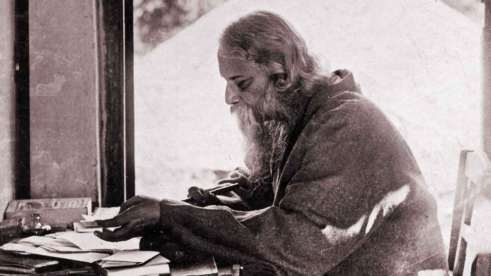 ‘ঈশ্বর সাকার এবং নিরাকার দুইই। ... এ সকল মতামত লইয়া বাদবিবাদ করিতে চাহি না। তাহাকে রূপে এবং ভাবে আকারে এবং নিরাকারে কর্মে ও প্রেমে সকল রকমেই ভজনা করিতে হইবে। আকারও আমাদের কল্পনা নহে, আকার তো তাঁহারই।’