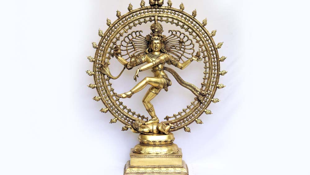 মহাকাশ সংগ্রহশালার প্রবেশদ্বারে থাকবে এই নটরাজ মূর্তি। নটরাজের পায়ের তালে তালে সময় এগয় যে! -নিজস্ব চিত্র।