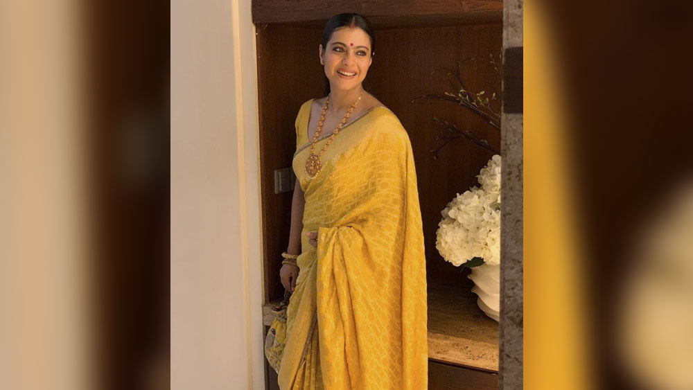 কাজলের পুজোর সাজ।