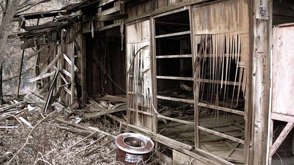 এই পরিত্যক্ত সম্পত্তির ভবিষ্যৎ নিয়েই উদ্বিগ্ন জাপান। এগুলিকে কী ভাবে কাজে লাগানো যায় সেটিই সবচেয়ে বড় চ্যালেঞ্জ জাপানের কাছে।