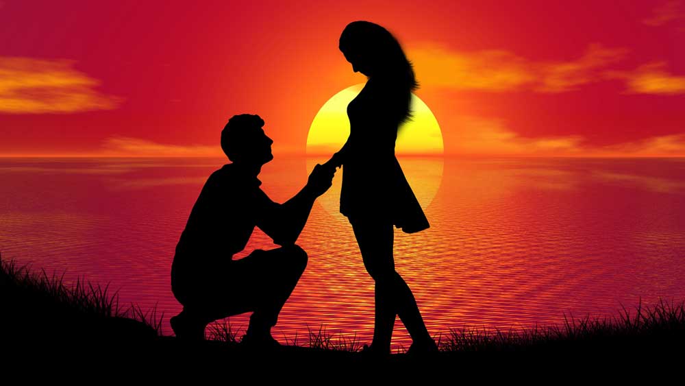 কম বয়সি লেখকের প্রেমে টলিপাড়ার অভিনেত্রী, পুজোর হাওয়ায় নতুন সম্পর্কের কানাকানি