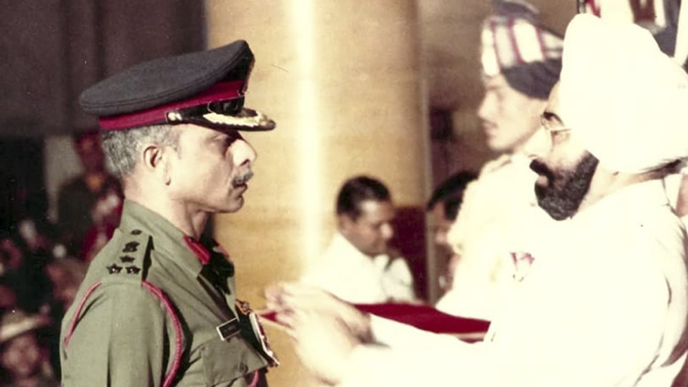 সাধারণত ভারতীয় সেনাবাহিনীতে শারীরিক ভাবে অক্ষম সেনা কর্মীদের বাধ্যতামূলক অবসরে যেতে হয়। তবে ইয়ানের এর পরও পদোন্নতি হয়েছিল। ১৯৮৪ সালে ব্রিগেডিয়ার পদে উন্নীত হন তিনি। ব্যাটেলিয়ন এবং ব্রিগেডের নেতৃত্ব দেন। ১৯৯৩ সালে অবসর নেন মেজর জেনারেল হিসেবে।