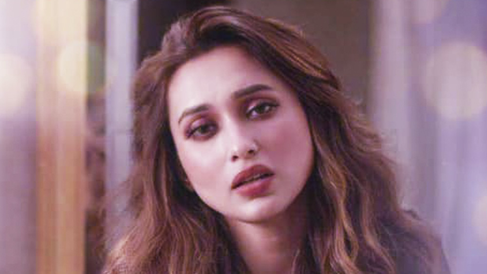 পুজোয় জিতের সঙ্গে তাঁর নতুন ছবি ‘বাজি’। অতিমারি প্রভাবিত বক্স অফিস নড়ে চড়ে বসেছে টলিউডের এই লক্ষ্মীর দৌলতে।