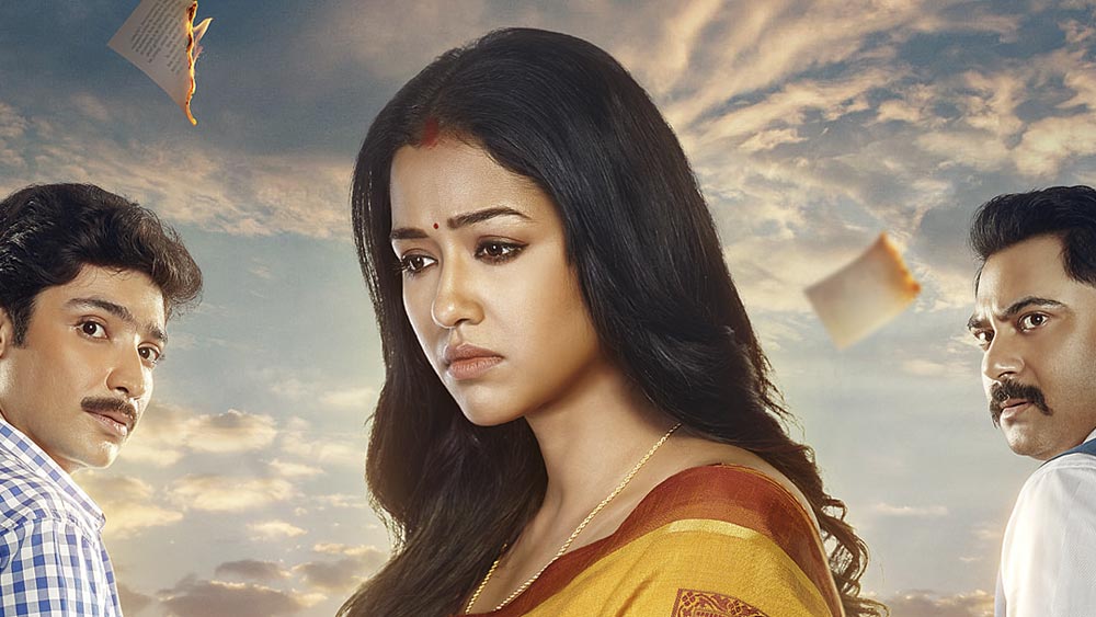 ‘অন্য ধারার’ নায়িকা হিসেবে পরিচিত সোহিনী বক্স অফিসে নিজের নাম উজ্জ্বল করেছেন একাধিক বার। ওয়েব সিরিজে অভিনয় তাঁর। শেষ ছবি ‘এই আমি রেণু’ তেমন ব্যবসা করেনি। কিন্তু তার আগে পর্যন্ত প্রায় সব ছবিই সাফল্যের মুখ দেখেছে।