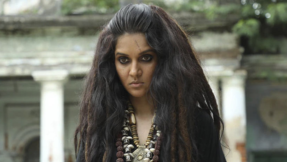 কাঁটাতার পেরিয়ে পশ্চিমবঙ্গে এসেও অভিনয় জগতের সঙ্গে পরিচিতি ঘটেছে তাঁর। ইতিমধ্যে পরিচালক রাজর্ষি দে-র ‘মায়া’ ছবিতে অভিনয় করেছেন তিনি। স্বামী সৃজিত মুখোপাধ্যায়ের সঙ্গে একটি গানের ভিডিয়োতেও দেখা গিয়েছে তাঁকে।