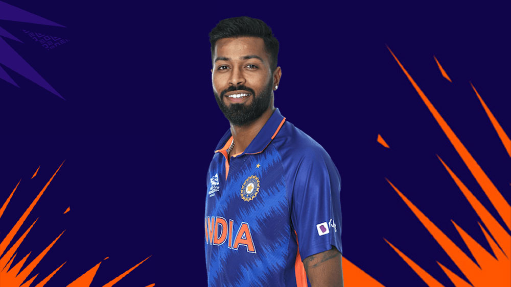 হার্দিক পাণ্ড্য: বল করতে পারবেন কি না, এখনও জানা নেই। তবু শুধু ব্যাটার হিসেবে তিনি দলে থাকবেন। শেষের ওভারগুলোয় তিনি থাকলে বড় রান ওঠা অসম্ভব নয়।