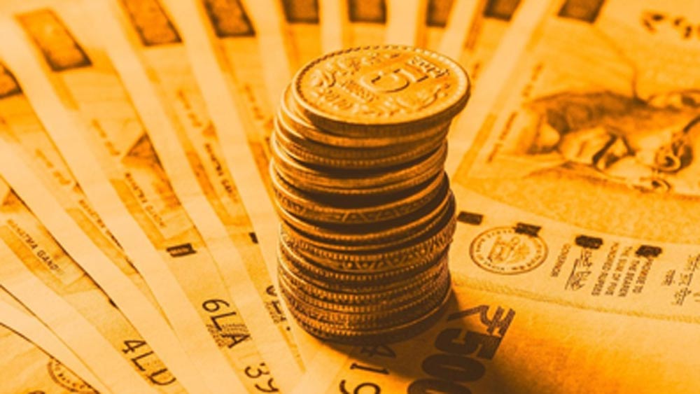 ছ’বছর সেখানেই কাজ করেন। তার পর ২০১৫ সালে নিজের একটি সংস্থা গড়ে তুলতে যান তিনি। কিন্তু অর্থের অভাবে সে সময় তা হয়ে ওঠেনি।