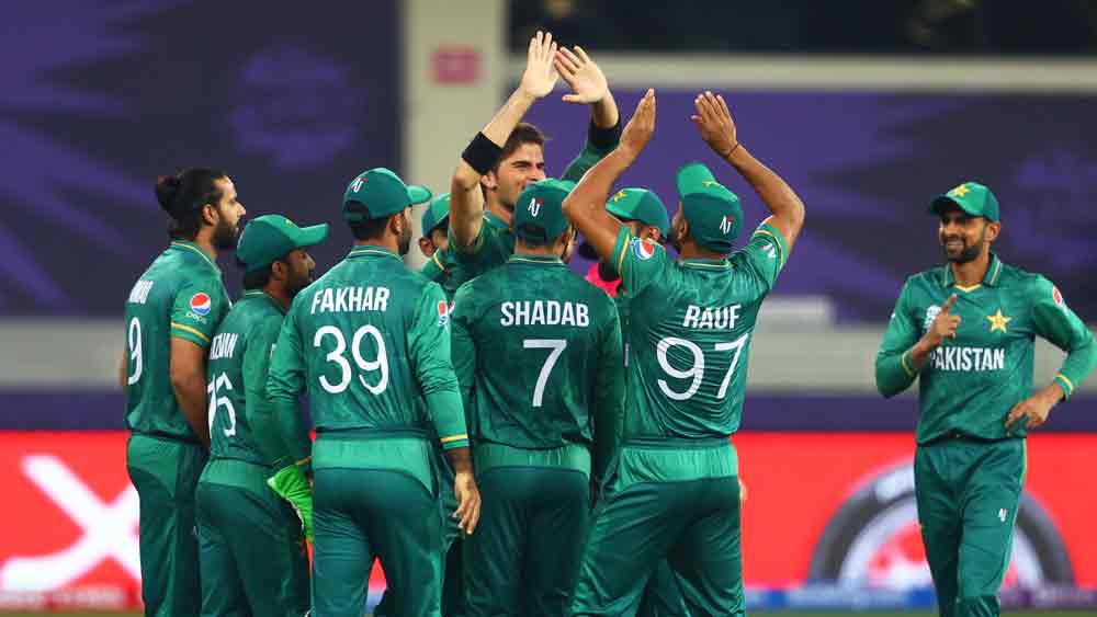 সরাসরি: আবার ধাক্কা দিলেন শাহিন, আউট রাহুল, দ্বিতীয় উইকেট হারাল ভারত 