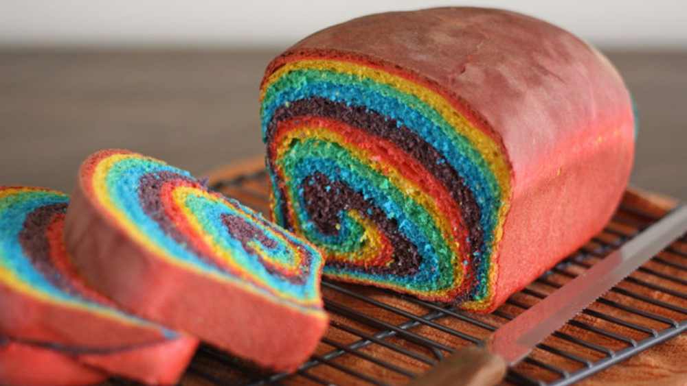 তবে শুধু পাউরুটি নয়, অতিরিক্ত চিনি মেশানো খাবারও ডিমেনশিয়ার আশঙ্কা বাড়িয়ে দেয়। এ ছাড়াও তালিকায় রয়েছে আরও কয়েকটি খাবার। সেগুলি কী কী?