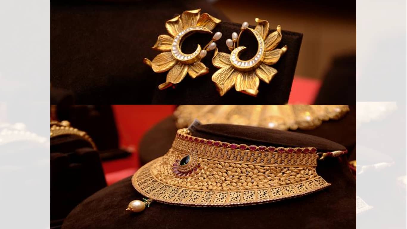 পায়ে পায়ে ১৬ বছর, শহর জুড়ে আলোর রোশনাইয়ে শুরু ‘চমক ভরা ধনতেরস’