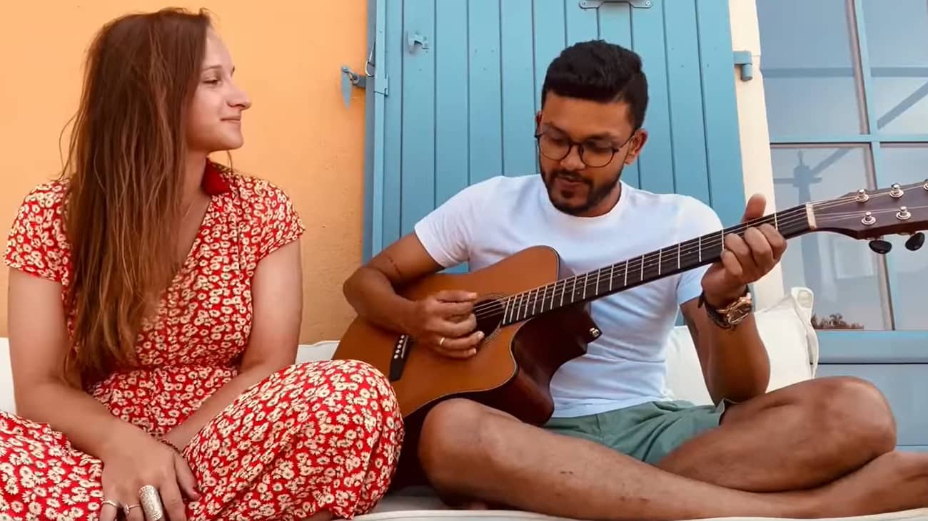 গানের মেজাজে সেদিন দু'জনে