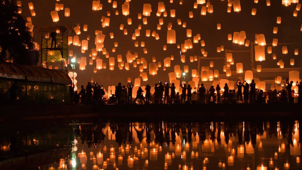 ফিজি: এখানে প্রচুর ভারতীয়। তাঁদের হাত ধরেই এ দেশে পৌঁছেছে দীপাবলি। এখন এটি গোটা ফিজিরই উৎসব।