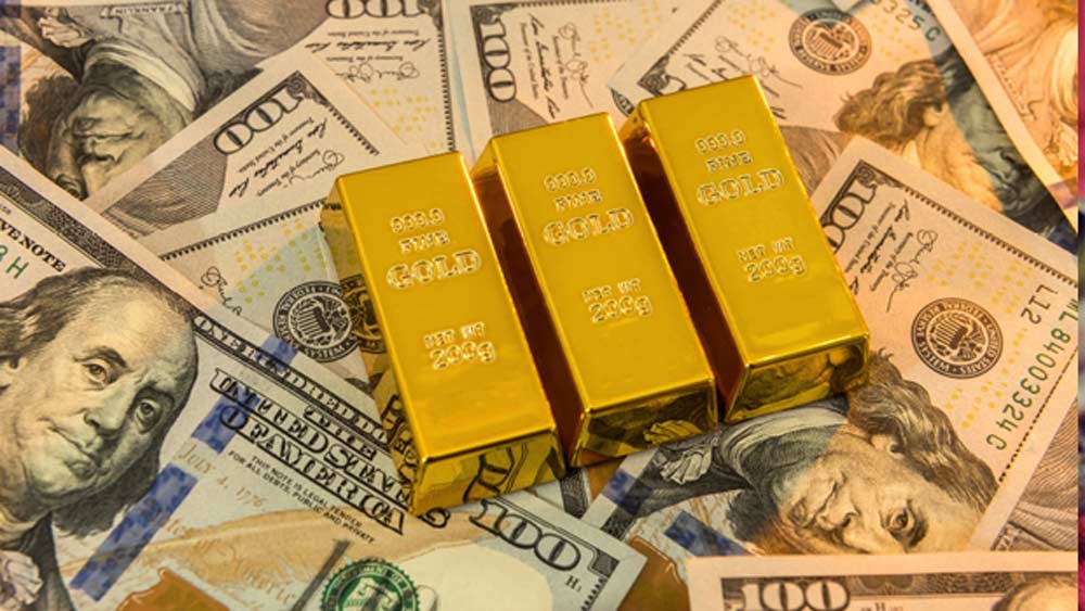 একটি ‘সেক্স টয়’ বানাতে গিয়ে চোর থেকে মূল্যবান জিনিস রক্ষা করার অভিনব উপায় আসে তাঁর মাথায়। ‘অটোব্লো ডেকয় সেফ’ নামে বেশ বড় আকারের ‘সেক্স টয়’ বানিয়েছেন তিনি।