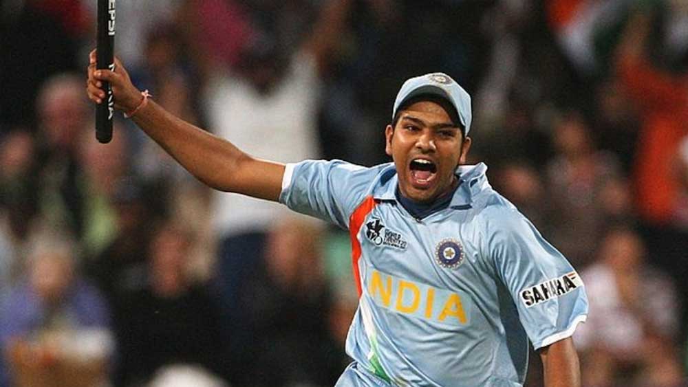 সে বারের বিশ্বকাপে খেলা আট ক্রিকেটার রয়েছেন এ বারের বিশ্বকাপেও। ভারতীয় দলে রয়েছেন রোহিত শর্মা। তা ছাড়া রয়েছেন শাকিব আল হাসান, মাহমুদুল্লাহ, মুশফিকুর রহিম, মহম্মদ হাফিজ, শোয়েব মালিক, ক্রিস গেল, ডোয়েন ব্র্যাভো এবং রবি রামপাল।