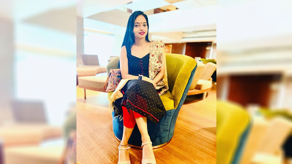 ইউপিএসসি-র জন্য নিজেকে প্রস্তুত করতে শুরু করেছিলেন দেশে ফিরেই। কিন্তু প্রথম চেষ্টায় সাফল্য পাননি। নিজের খামতিগুলোকে চিহ্নিত করে দ্বিতীয় বারের চেষ্টায় পরীক্ষায় উত্তীর্ণ হয়ে যান। ২০১৮ সালে আইপিএস অফিসার হিসাবে তিনি নিয়োগপত্র হাতে পান।