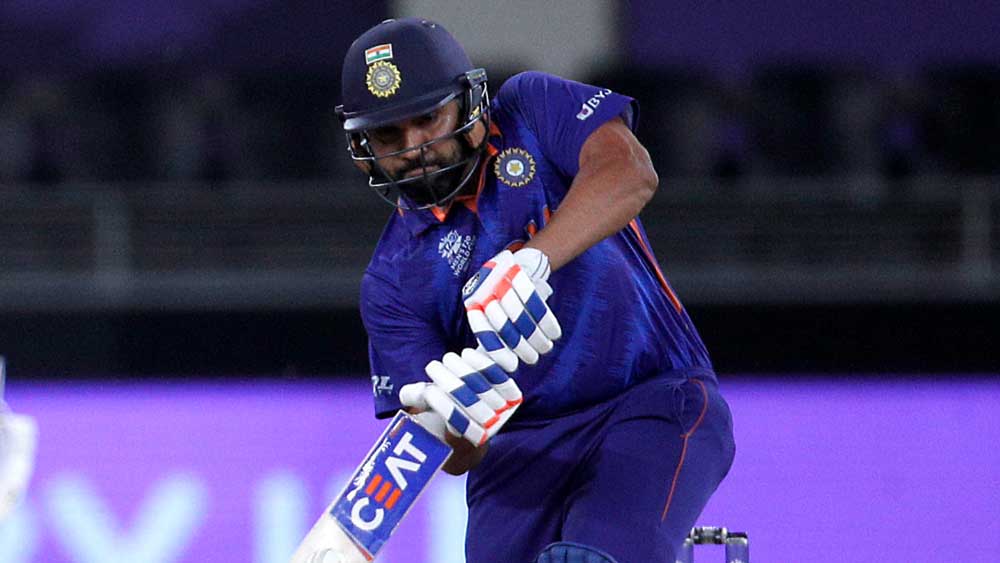 তবে টস হারলেও নিউজিল্যান্ডের কাছে ভারতের হারের আসল কারণ জঘন্য ব্যাটিং। ভারতের সব ব্যাটসম্যানই অত্যন্ত খারাপ শট নির্বাচন করে আউট হয়েছেন।