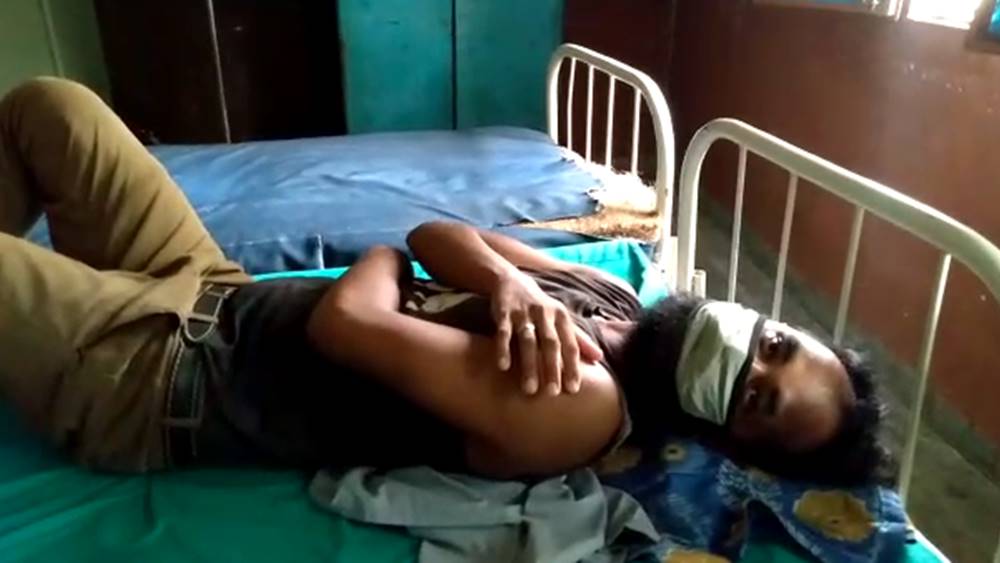 তিনটি টিকা নিয়ে অসুস্থ পরিতোষ।