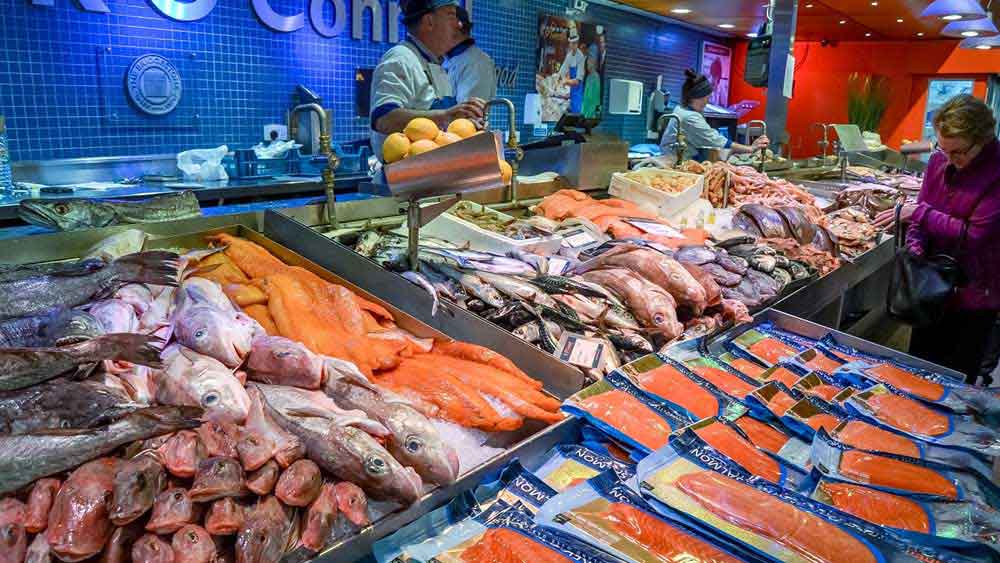 ইন্দোনেশিয়া, তাইল্যান্ড, হংকং, সিঙ্গাপুর এবং মালয়েশিয়া—এই সব দেশে এই মাছের চাহিদা খুব বেশি।