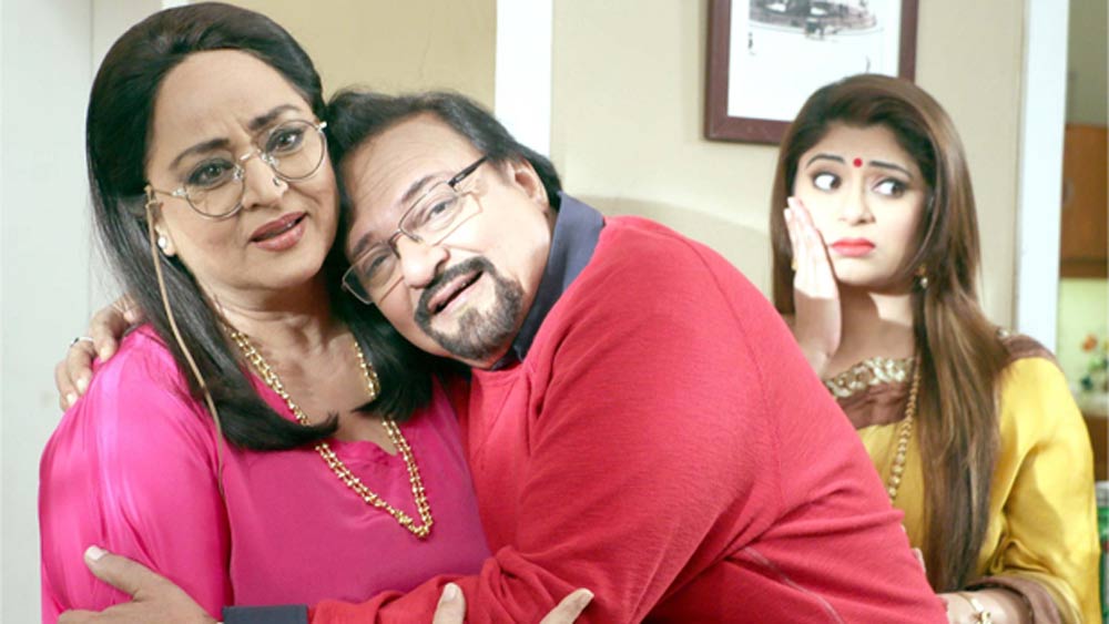 ঋষি কপূরের সঙ্গে ছবিতে অভিষেক হয়েছিল তাঁর। অমিতাভ বচ্চনের সঙ্গে সুপারহিট ছবিতেও অভিনয় করেছিলেন। শুরুতেই অপ্রত্যাশিত ভাবে একাধিক ছবি সফল হয়ে গিয়েছিল। তা সত্ত্বেও বেশি দূর এগোতে পারেননি তিনি। কয়েক বছরের মধ্যে ইন্ডাস্ট্রি থেকে নিজেকে সরিয়ে নিতে বাধ্য হন।