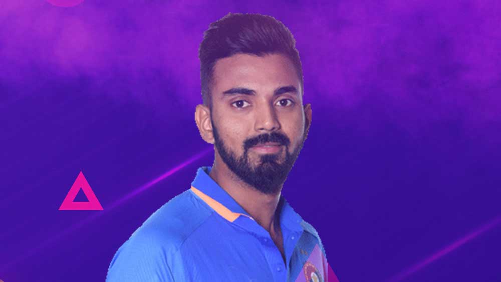 কেএল রাহুল: ওপেনিং নিয়ে সমস্যায় ভোগা ভারতকে বাড়তি নির্ভরতা দিয়েছেন কেএল রাহুল। কিন্তু টি-টোয়েন্টি ক্রিকেটে রাহুলের ব্যাট যে ভাবে চলে, তাতে বিপক্ষের রাতের ঘুম অনেকাংশেই উড়তে বাধ্য। ২০ ওভারের ক্রিকেটে রাহুলের ধ্বংসলীলা দেখতে উদগ্রীব দেশ।