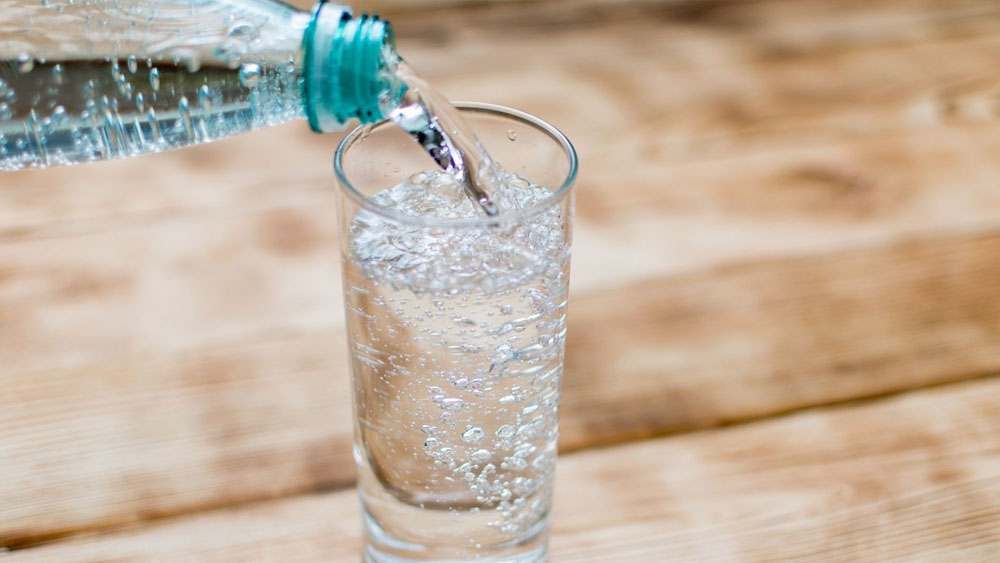 Digestion What Are The Benefits Of Drinking Soda Water Dgtl Anandabazar