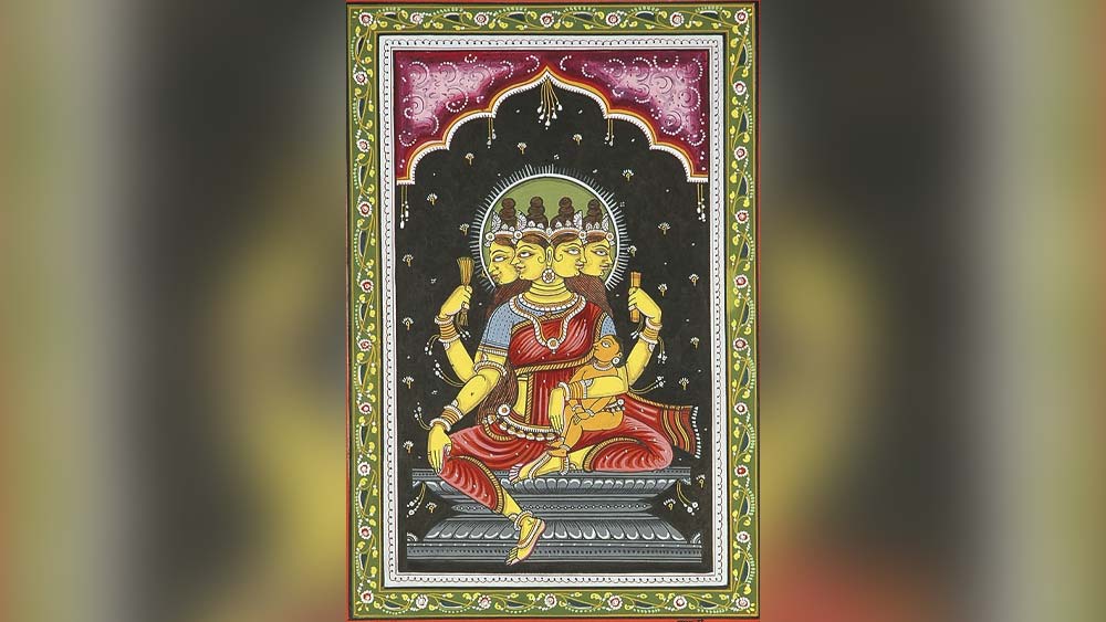মাতৃকাদের মধ্যে সর্বপ্রথমেই রয়েছেন ব্রহ্মাণী। তিনি সৃষ্টির দেবতা ব্রহ্মার শক্তি। তাঁর গাত্রবর্ণ হলুদ। ব্রহ্মার মতোই তাঁরও চারটি মাথা। কখনও তাঁকে চতুর্ভুজা, আবার কখনও ষড়ভুজা হিসেবে কল্পনা করা হয়। তাঁর হাতগুলিতে থাকে জপমালা, কমণ্ডলু, পদ্ম, ঘণ্টা, ত্রিশূল এবং বেদ। তাঁর বাহন হংস। কোনও কোনও মূর্তিতে তাঁকে পদ্মের উপরেও অধিষ্ঠান করতে দেখা যায়।
