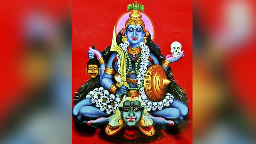 অষ্টমাতৃকার তালিকায় অন্যতমা হলেন চামুণ্ডী। তিনিও শিবের শক্তি। মহাদেবের ‘চামুণ্ড’ রূপের শক্তি হিসেবেই তাঁকে কল্পনা করা হয়। ‘দেবী মাহাত্ম্য’ গ্রন্থে তাঁকে কালীর সঙ্গে অভিন্ন বলে বর্ণনা করা হয়েছে। তিনি ঘোর কৃষ্ণবর্ণা, মুণ্ডমালা বিভূষিতা। তাঁর হাতে থাকে ডমরু, ত্রিশূল, খড়্গ ও পানপাত্র। তাঁর বাহন শৃগাল। তিনি একটি শবের উপর দাঁড়িয়ে রয়েছেন— এমনও দেখা যায়। তিনিও ত্রিনয়নী।