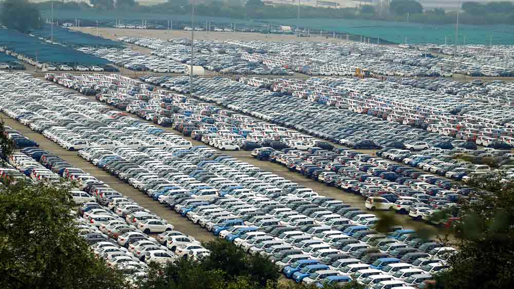 দেশের বাজারে সেই গাড়িরই চল বেশি, যার দাম কম এবং তার রক্ষণাবেক্ষণও সস্তা। 