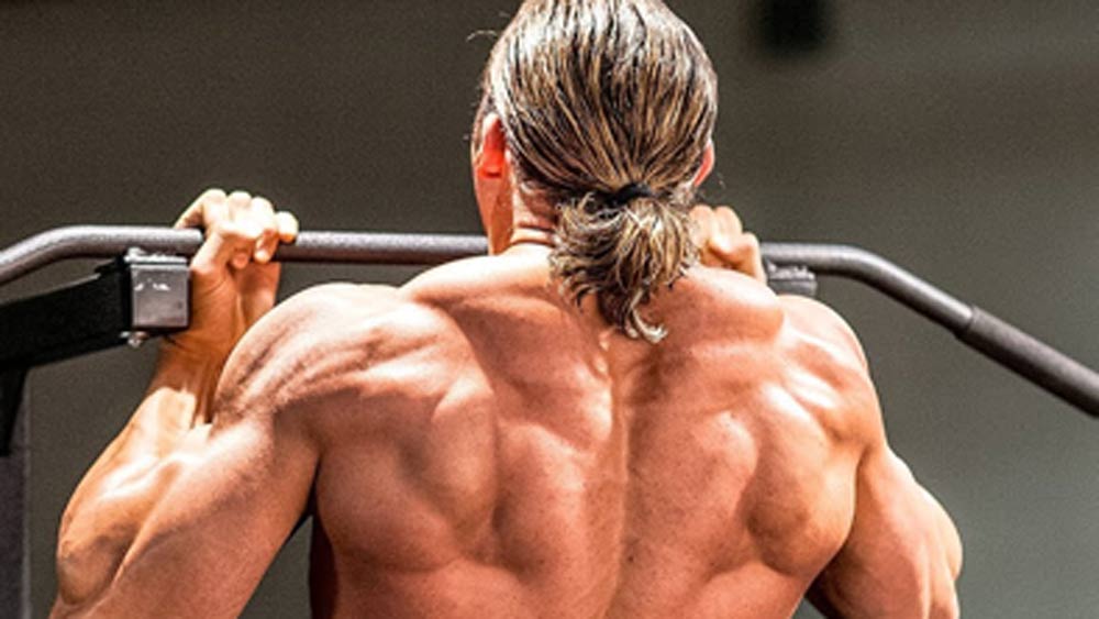 প্রতি দিন ভারী জিনিস দিয়ে পেটে আঘাত করতেন ফ্রাঙ্ক। কখনও বন্ধুদের বলতেন বড় হাতুড়ি দিয়ে পেটে আঘাত করতে, কখনও সজোরে ঘুষি মারতে বলতেন। পুষ্টিকর খাবার এবং শরীরচর্চা তাঁর রোজকার রুটিন ছিল।