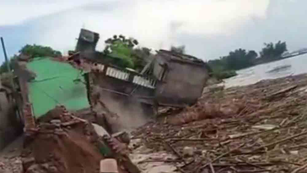 Soil Erosion of Ganges has created a menace in Malda dgtld