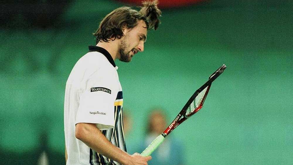 গোরান ইভানিসেভিচ: জীবনে বহু বার র‌্যাকেট ভেঙেছেন। কিন্তু ২০০০ সালে ব্রাইটনে একটি ম্যাচে এত বার র‌্যাকেট ভাঙেন যে শেষ দিকে ম্যাচ সম্পূর্ণ করার মতো র‌্যাকেটই তাঁর কাছে ছিল না।