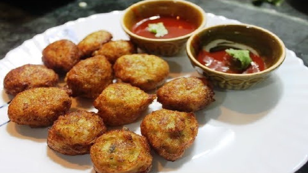 লোটে মাছের পকোড়া।
