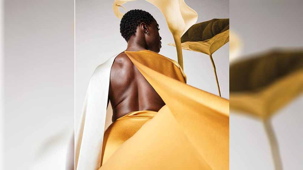 জেমস বন্ড সিরিজ-এ বহু দিন ধরেই তাঁর অভিনয়ের ইচ্ছা। একাধিক অডিশনও দিয়েছেন তিনি। ‘নো টাইম টু ডাই’-এর জন্য  কঠিন অডিশন-এর মধ্যে দিয়ে যেতে হয়েছে তাঁকে। পর্দার সমস্ত স্টান্ট নিজেই করেছেন লাসানা। সেই মতো নিজেকে তৈরিও করতে হয়েছে।