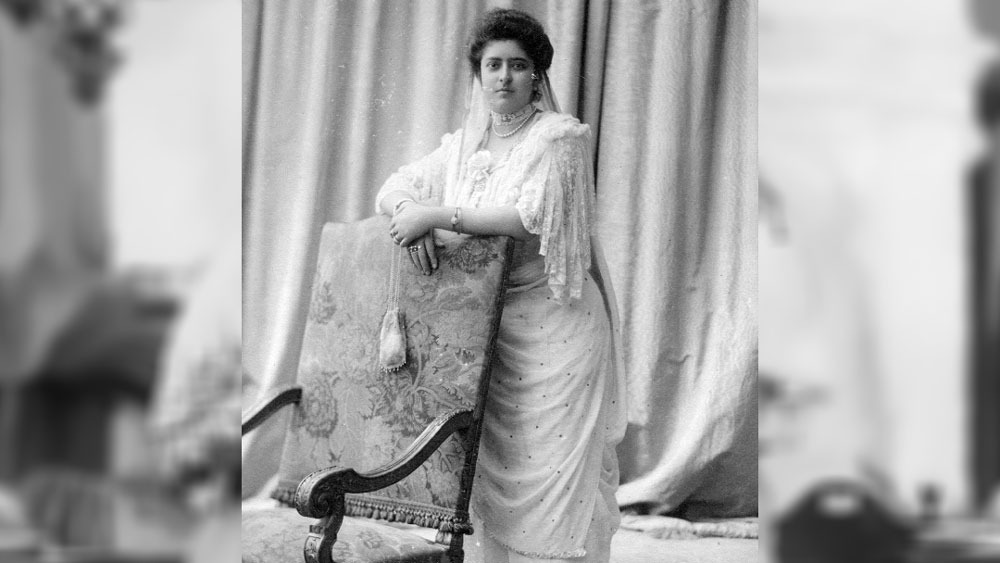 ১৮৯৫ সালে দক্ষিণ আফ্রিকার একটি খনি থেকে এই হিরে পাওয়া গিয়েছিল। লন্ডনের এক হিরে ব্যবসায়ীর অধীনে সেটি ছিল। তাঁর থেকে পর্তুগালের রাজা প্রথম কার্লোস সেটি স্ত্রীর জন্য কিনেছিলেন। ১৯০০ সাল নাগাদ এই হিরেটি হাতবদল হয়ে প্যারিসের একটি প্রদর্শনীতে দেখানো হয়। সেখান থেকেই স্ত্রীর জন্য এটি কিনে নিয়েছিলেন দোরাবজি।