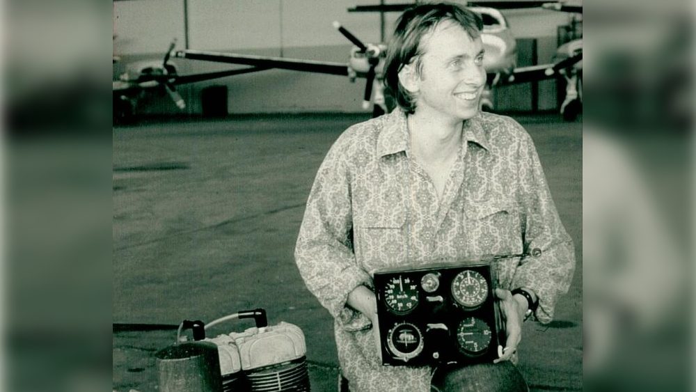 ইভো অবশ্য জানিয়েছেন, ব্যবসার কথা ভেবে প্রপেলার বানানোর কাজ শুরু করেননি তিনি। প্লেন বানানোর শখ থেকেই তৈরি করতে শুরু করেছিলেন। পরে দেখলেন, তাঁর বানানো প্রপেলার অনেকেই কিনতে চাইছেন। চাহিদার জোগান দিতে বেশি প্রপেলার বানানো শুরু করেন ইভো। সেখান থেকেই রমরমা ব্যবসা।