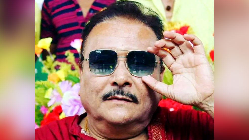 চমক আরও আছে! টিনএজ প্রেম নিয়ে অজস্র পরামর্শ দেবেন মদন মিত্র!