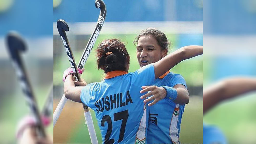 ২০০৮ সালে কুয়ালা লামপুরে মহিলা হকি জুনিয়র এশিয়া কাপ-এর জন্য খেলেন তিনি। এটি ছিল তাঁর প্রথম আন্তর্জাতিক ম্যাচ। তাতে ভারত ব্রোঞ্জ জিতেছিল। কিন্তু এর পরের বছরই চোটের কারণে দল থেকে সাময়িক ভাবে তাঁকে বাদ দেওয়া হয়।