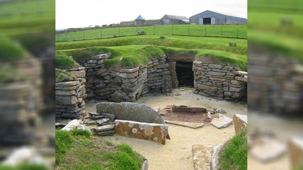 সম্প্রতি ‘প্লস ওয়ান’ নামে এক পত্রিকায় তা প্রকাশিত হয়েছে। কেন এ ভাবে ঘড়ির কাঁটার বিপরীতে ঘোরার মতো গড়ে উঠেছিল গ্রামটি, তার প্রকৃত কারণ প্রকাশিত হয় ওই পত্রিকায়।