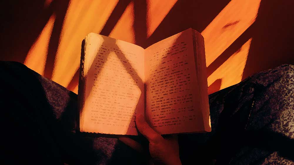 বইয়ের দোকানগুলো যে ভাবে এই শহর থেকে উধাও হয়ে যাচ্ছে একে একে, আর ব্যোমকেশ এসে যাচ্ছে সিনেমা বা ওয়েব সিরিজে, সেখানে অমরত্ব কি ক্লান্তিকর নয়?