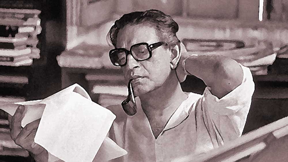 সত্যজিৎ রায়ও প্রথম যখন ফেলুদাকে নিয়ে কাহিনি লিখতে শুরু করেন, তখন ব্যোমকেশ প্রায় অবসর নেওয়ার মুখে।