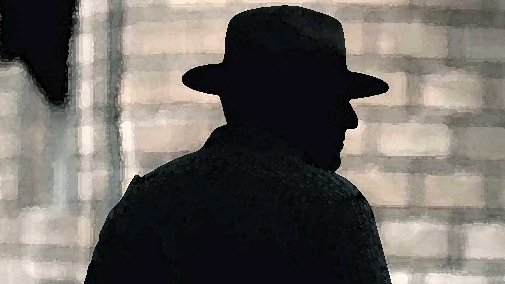 হোমস-ওয়াটসন জুটি যে সময় বেহালায় রাখাল মুস্তৌফীর বাড়িতে, তখনও ডয়েল ‘নাইট’ পাননি।