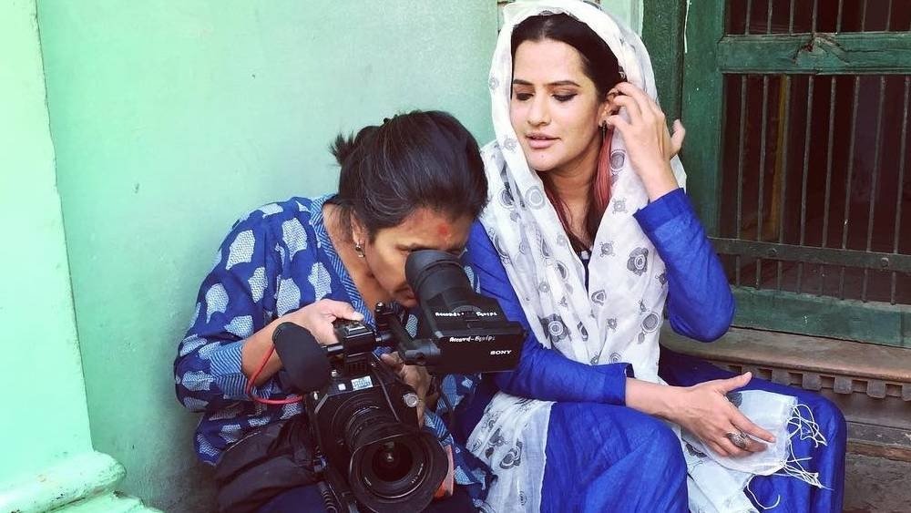 ‘‘গান গাওয়ার জন্যেও যখন আক্রমণ সহ্য করতে হয় তখন খারাপ লাগে।’’