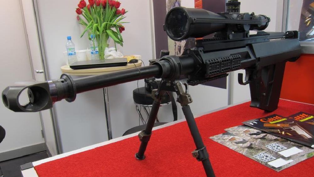 জেপার্ডের এক একটি রাইফেলের দাম ৯০ হাজার পাউন্ড। ব্রিটিশ বাহিনী সেই রকম ১৫০টি রাইফেল কিনেছে। খবরটি নিয়ে তাই চিন্তায় আন্তর্জাতিক বিশেষজ্ঞরা। তাঁরা বুঝতে চাইছেন, আফগান সীমান্তে ব্রিটেন বাহিনীর ৪০ জনের অবস্থানের খবরটি কি তবে সত্যি!