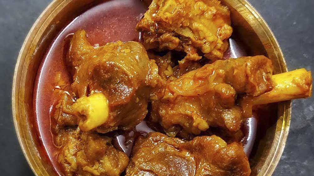 তেল ছাড়া খাসির মাংসের কোর্মা।