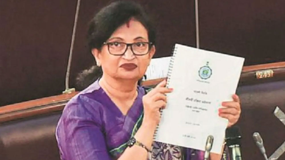 পশ্চিমবঙ্গের ২০২২-২৩ অর্থবর্ষের বাজেট পেশ করেছেন অর্থমন্ত্রী চন্দ্রিমা ভট্টাচার্য।