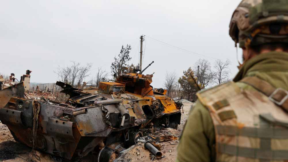 সামরিক দিক থেকে দেখলে রাশিয়ান ফৌজ এই মুহূর্তে ইউক্রেনের এক চতুর্থাংশ অধিকার করে রয়েছে।