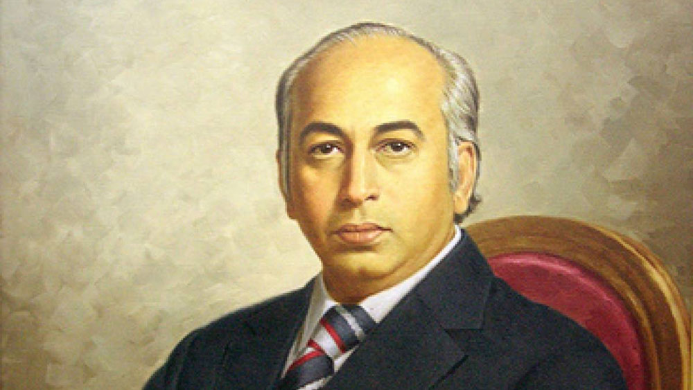 নুরুলের পর ক্ষমতায় আসেন পাকিস্তান পিপলস্‌ পার্টির নেতা জুলফিকার আলি ভুট্টো। ১৯৭৩ সাল থেকে শুরু করে তিনি তিন বছর ৩২৫ দিন পাকিস্তানের প্রধানমন্ত্রী ছিলেন। ১৯৭৭ সালের ৫ জুলাই জেনারেল মহম্মদ জিয়া-উল-হকের নেতৃত্বে সামরিক বাহিনী ভুট্টোকে ক্ষমতাচ্যূত করে। তাঁকে এক মাসের জন্য আটকও করা হয়।