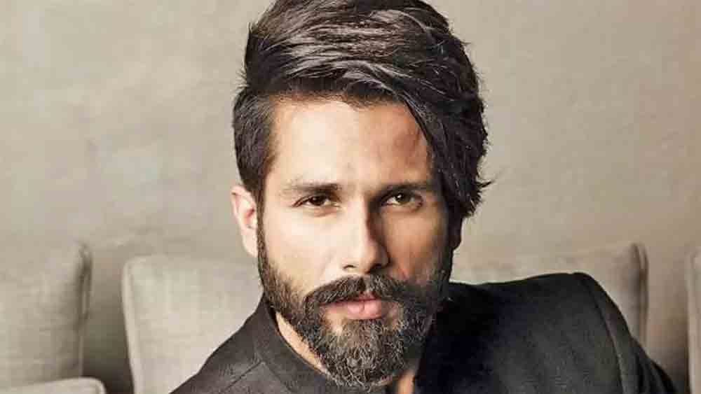 এত বছর পর হঠাৎ টমির আলোচনা কেন? আসলে, সম্প্রতি একটি সর্বভারতীয় সংবাদমাধ্যমে টমির প্রসঙ্গ টেনে এনেছেন শাহিদ। টমির চরিত্রকে যিনি পর্দায় ফুটিয়ে তুলেছিলেন।